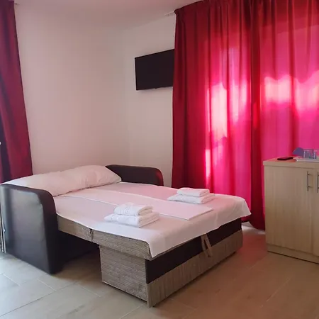 Evana House 게스트하우스 3*