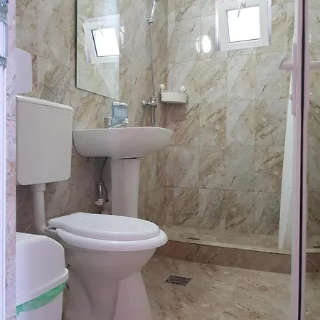 Evana House 게스트하우스 코스티네스티