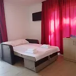 Evana House Pensjonat 3*