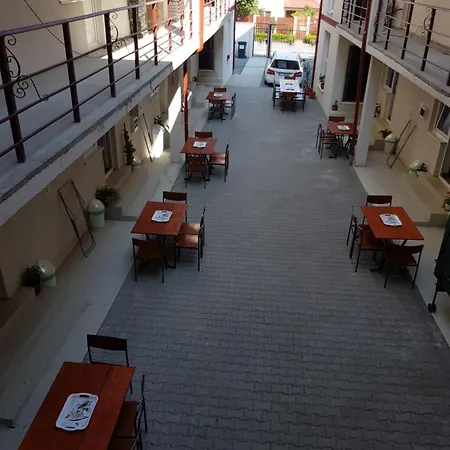 Evana House Pensiune